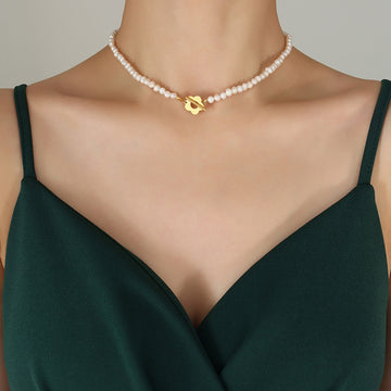 FLORAL PEARL NECKLACE