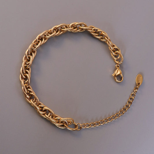 CHIC CHAIN BRACELET